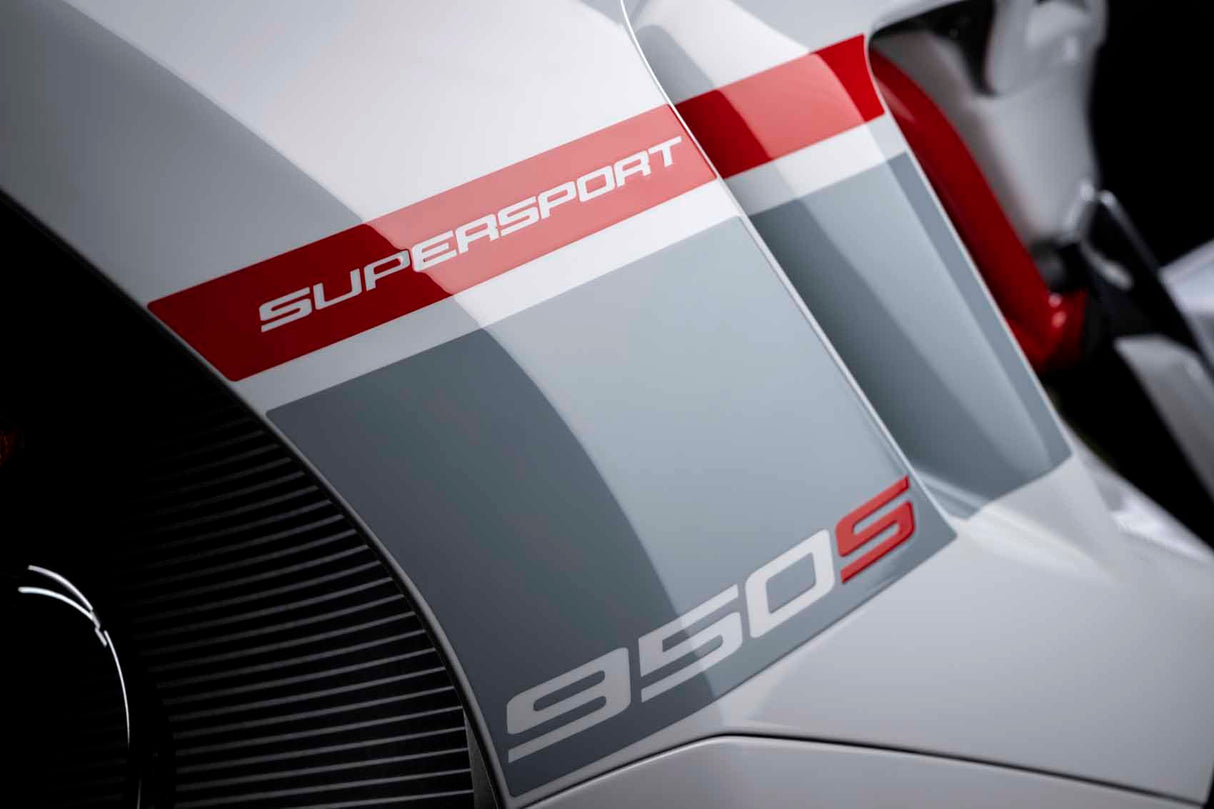 Supersport 950 S