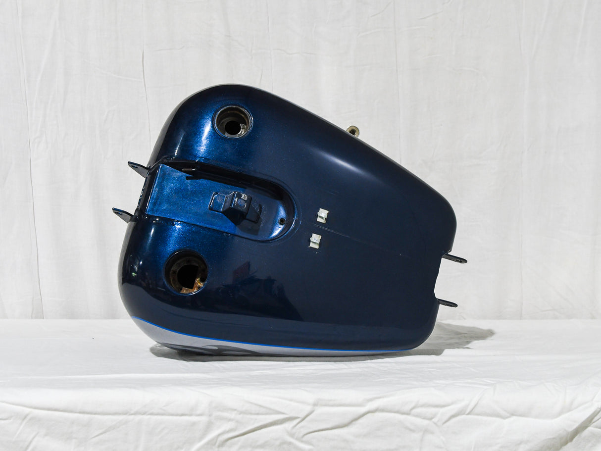 Harley-Davidson Dyna Wide Glide Fuel Tank - Luxury Blue/Diamond Ice